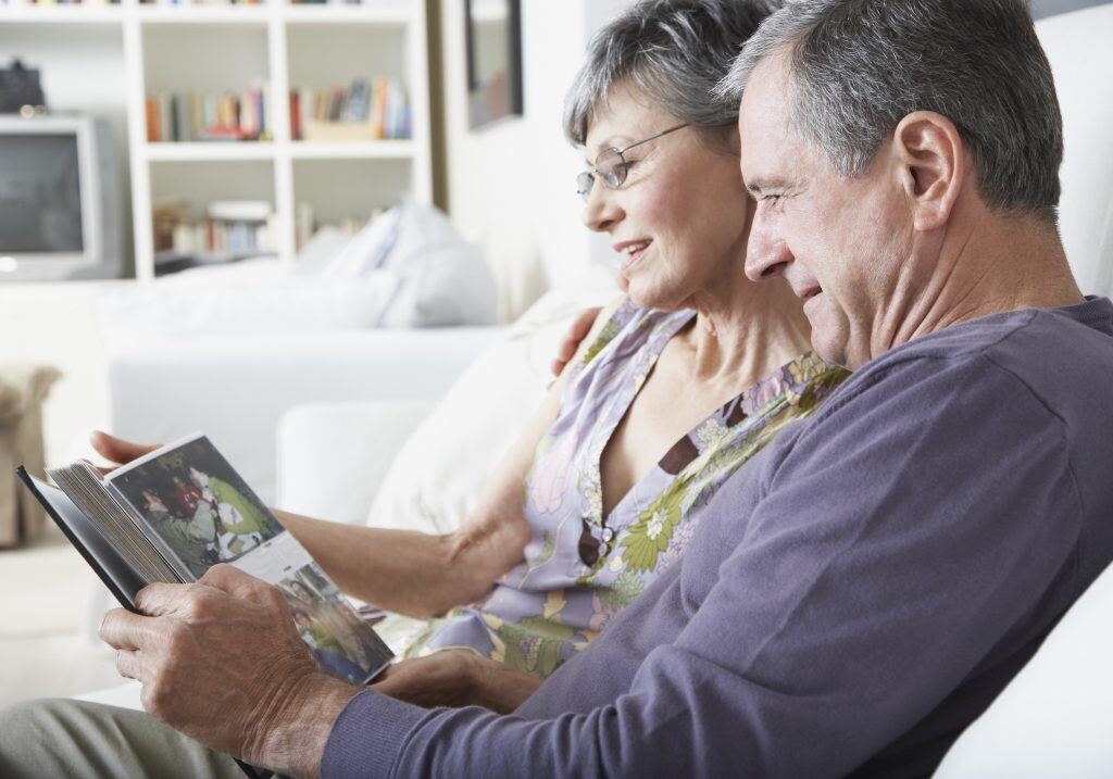 Want to look through your photo book on the couch? Where you store it determines the size.